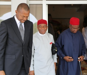 Chairman South-east governors’ forum, Theodore Orji of Abia state (middle) flanked by Gov. Elechi of Ebonyi state (right) and Gov. Chime of Enugu (left)